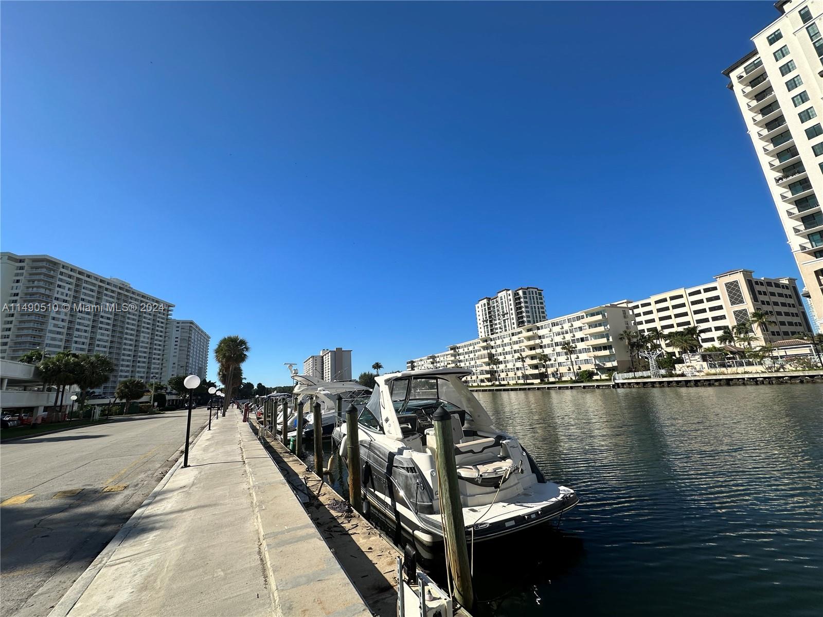 500 Bayview Dr 221, Sunny Isles Beach, Florida 33160, 2 Bedrooms Bedrooms, ,2 BathroomsBathrooms,Residential,For Sale,500 Bayview Dr 221,A11490510