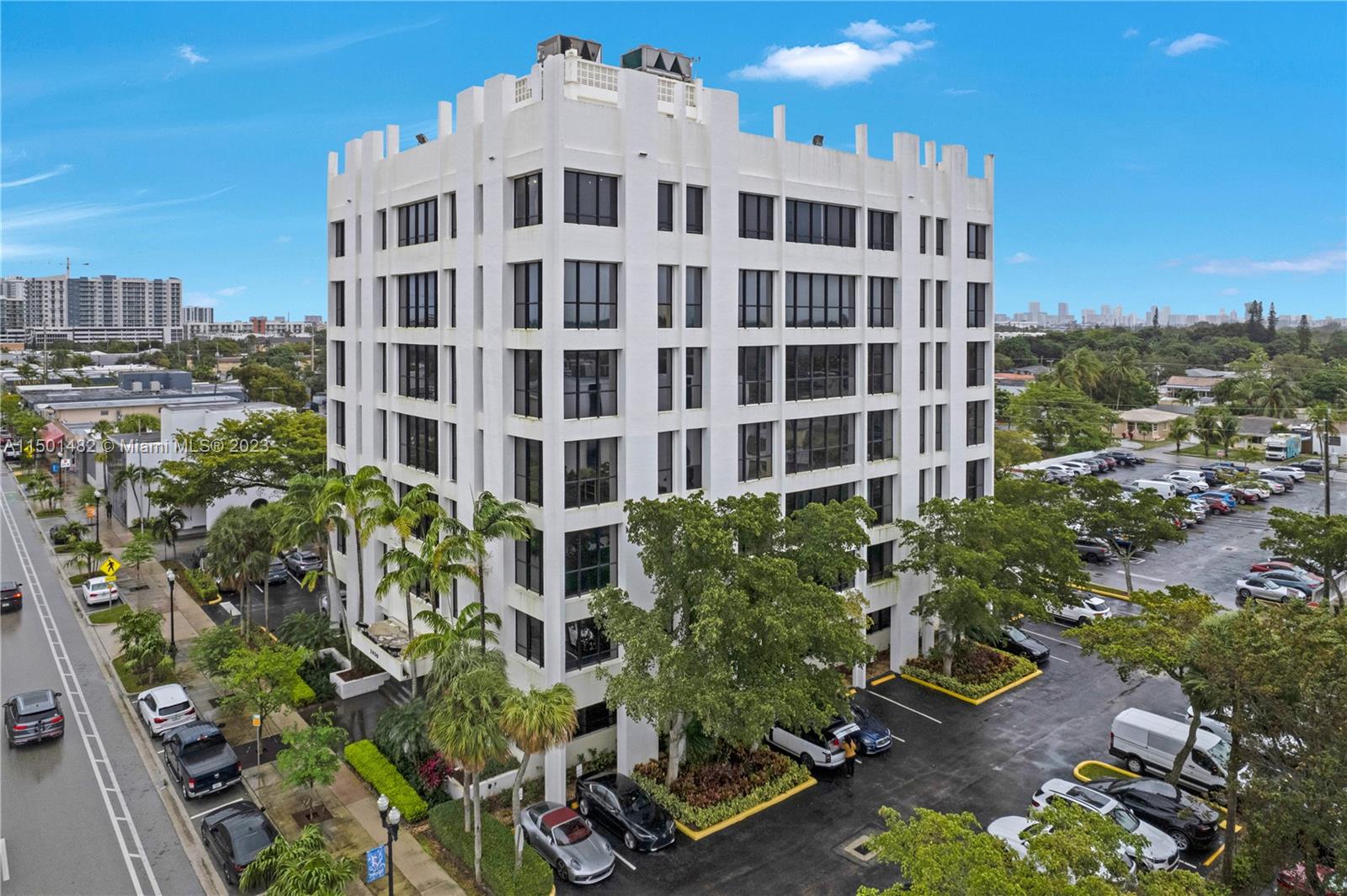 2450 Hollywood Blvd CU501, Hollywood, Florida 33020, ,Commercialsale,For Sale,2450 Hollywood Blvd CU501,A11501482