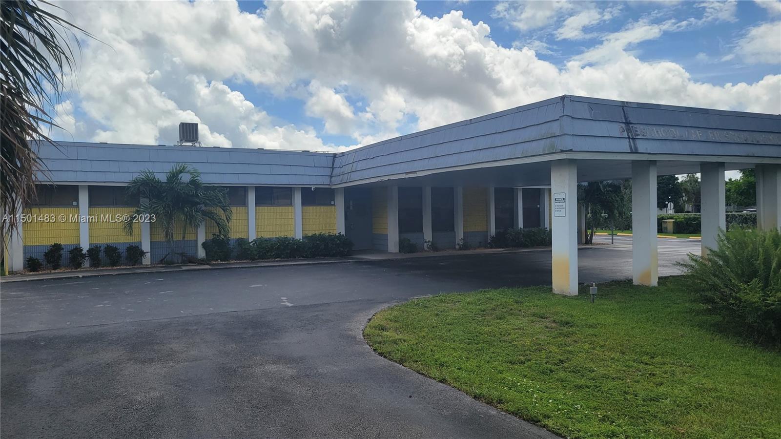 1595 NW 89th Ter, Pembroke Pines, Florida 33024, ,Commercialsale,For Sale,1595 NW 89th Ter,A11501483
