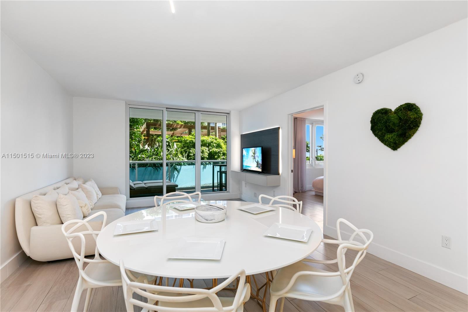 2301 Collins Ave 318, Miami Beach, Florida 33139, 2 Bedrooms Bedrooms, ,1 BathroomBathrooms,Residentiallease,For Rent,2301 Collins Ave 318,A11501515