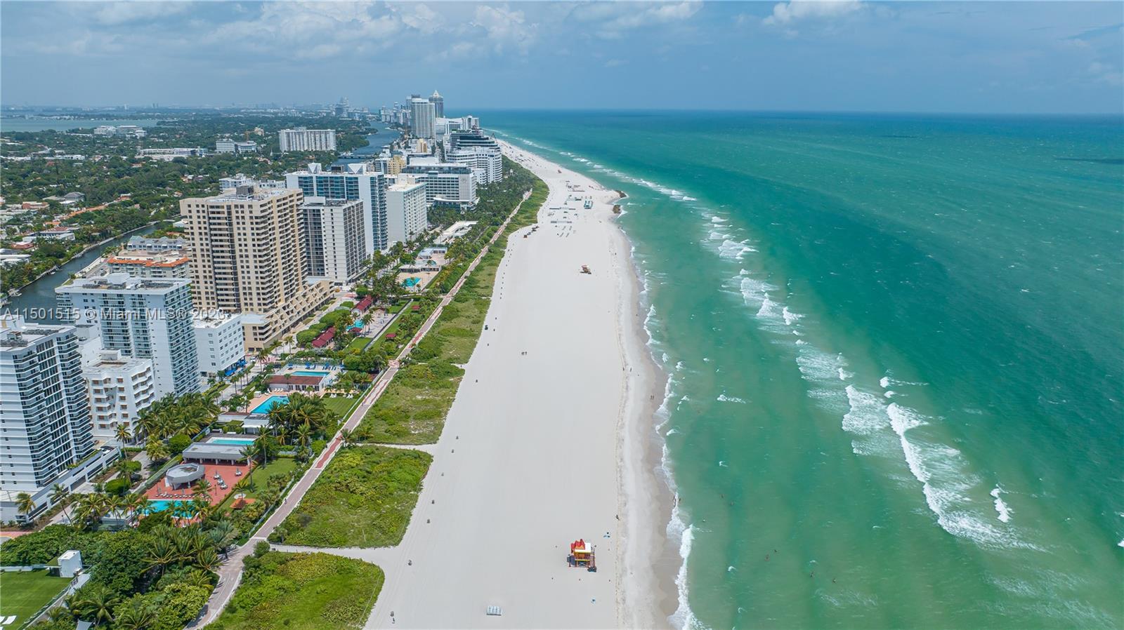 2301 Collins Ave 318, Miami Beach, Florida 33139, 2 Bedrooms Bedrooms, ,1 BathroomBathrooms,Residentiallease,For Rent,2301 Collins Ave 318,A11501515
