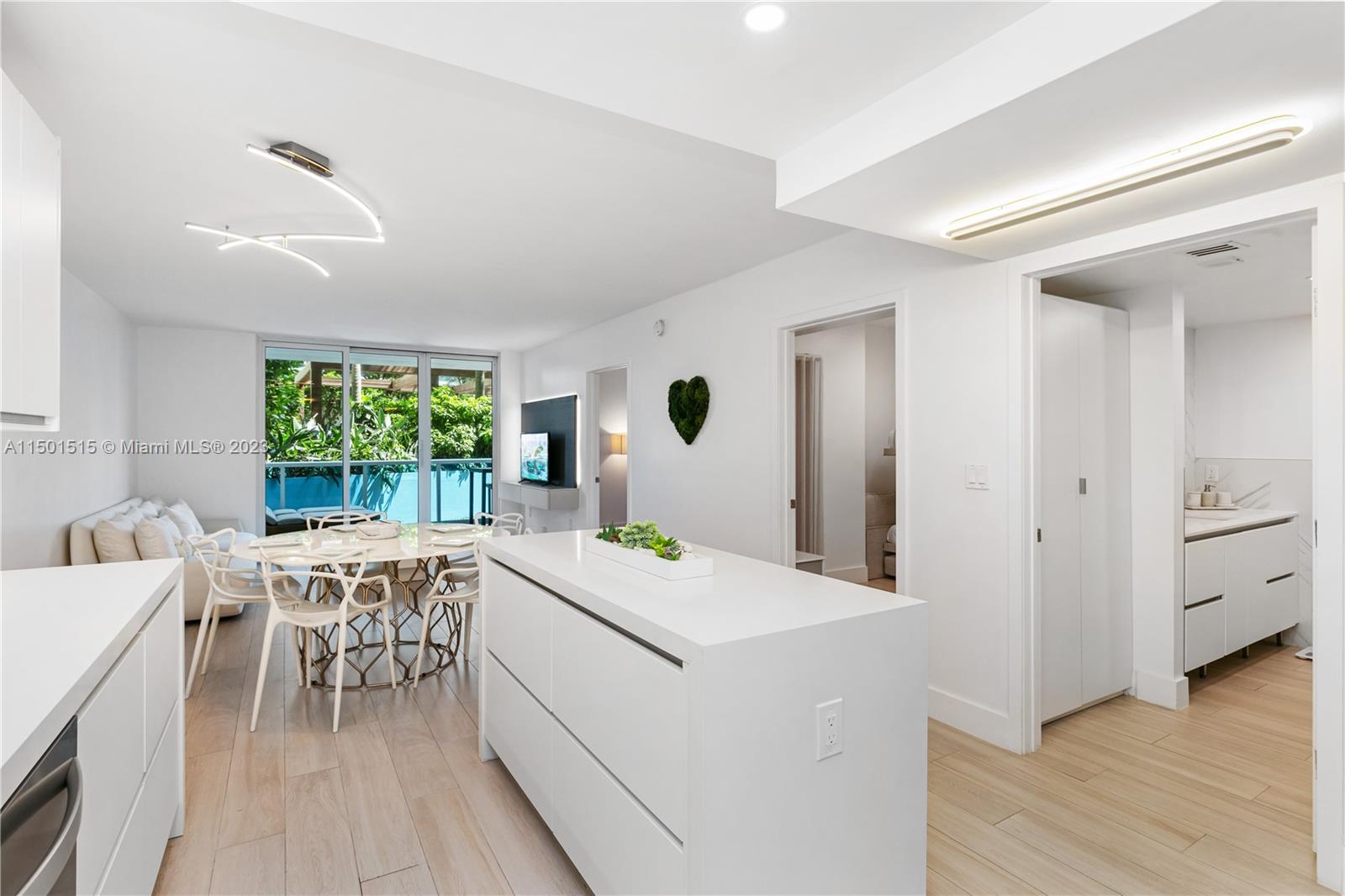 2301 Collins Ave 318, Miami Beach, Florida 33139, 2 Bedrooms Bedrooms, ,1 BathroomBathrooms,Residentiallease,For Rent,2301 Collins Ave 318,A11501515