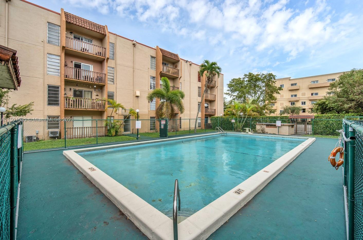 4841 NW 7th St 106-4, Miami, Florida 33126, 2 Bedrooms Bedrooms, ,2 BathroomsBathrooms,Residential,For Sale,4841 NW 7th St 106-4,A11501533