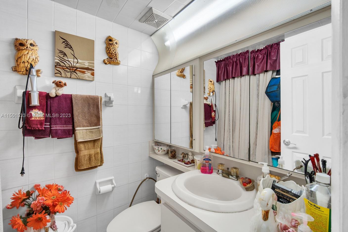 4841 NW 7th St 106-4, Miami, Florida 33126, 2 Bedrooms Bedrooms, ,2 BathroomsBathrooms,Residential,For Sale,4841 NW 7th St 106-4,A11501533