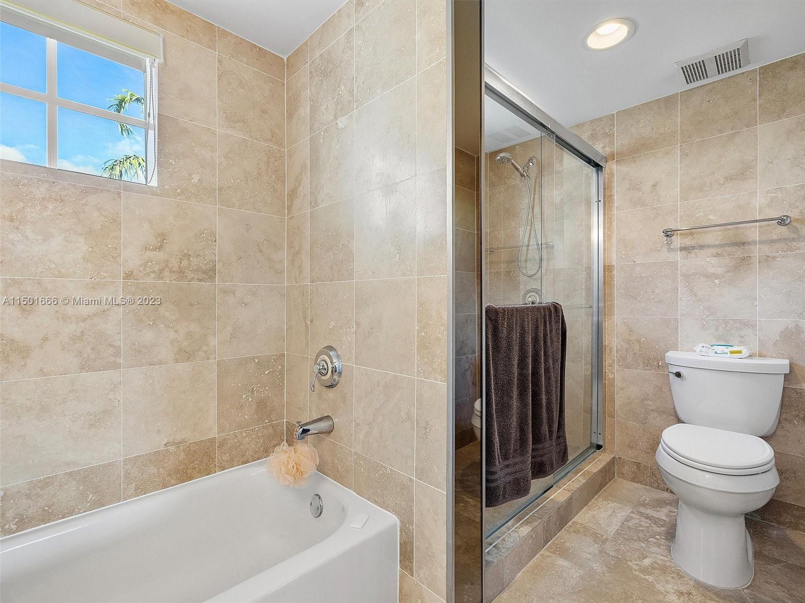 Master-Bathroom