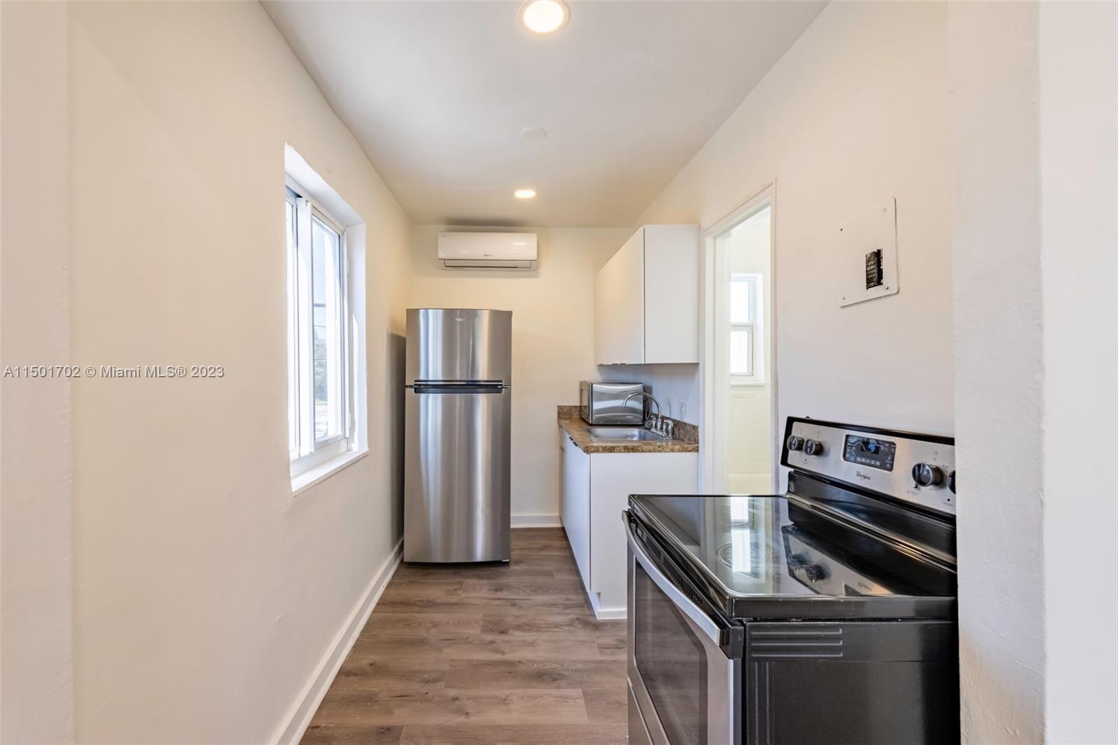 1745 NW 1st Pl 1, Miami, Florida 33136, ,1 BathroomBathrooms,Residentiallease,For Rent,1745 NW 1st Pl 1,A11501702