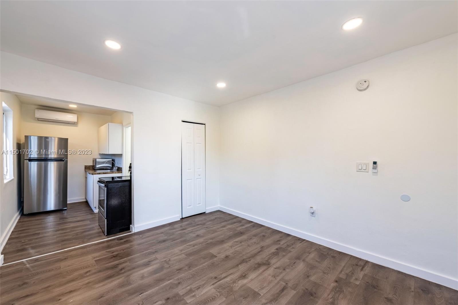 1745 NW 1st Pl 1, Miami, Florida 33136, ,1 BathroomBathrooms,Residentiallease,For Rent,1745 NW 1st Pl 1,A11501702