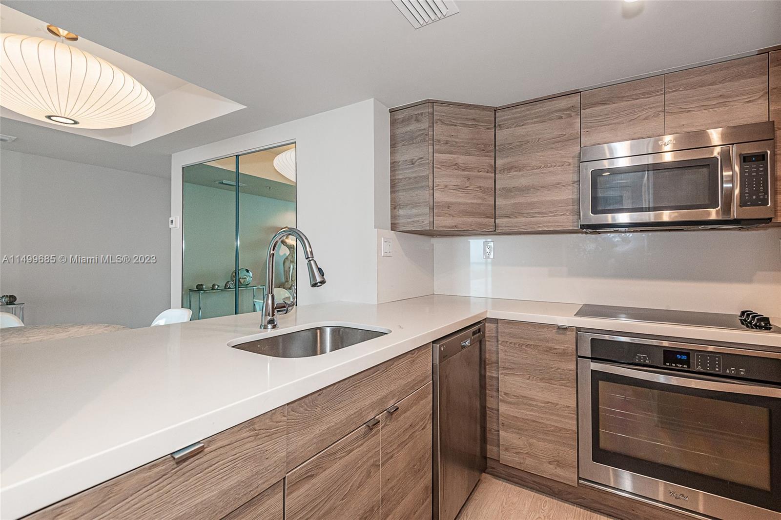 650 West Ave 2605, Miami Beach, Florida 33139, 1 Bedroom Bedrooms, ,1 BathroomBathrooms,Residential,For Sale,650 West Ave 2605,A11499685