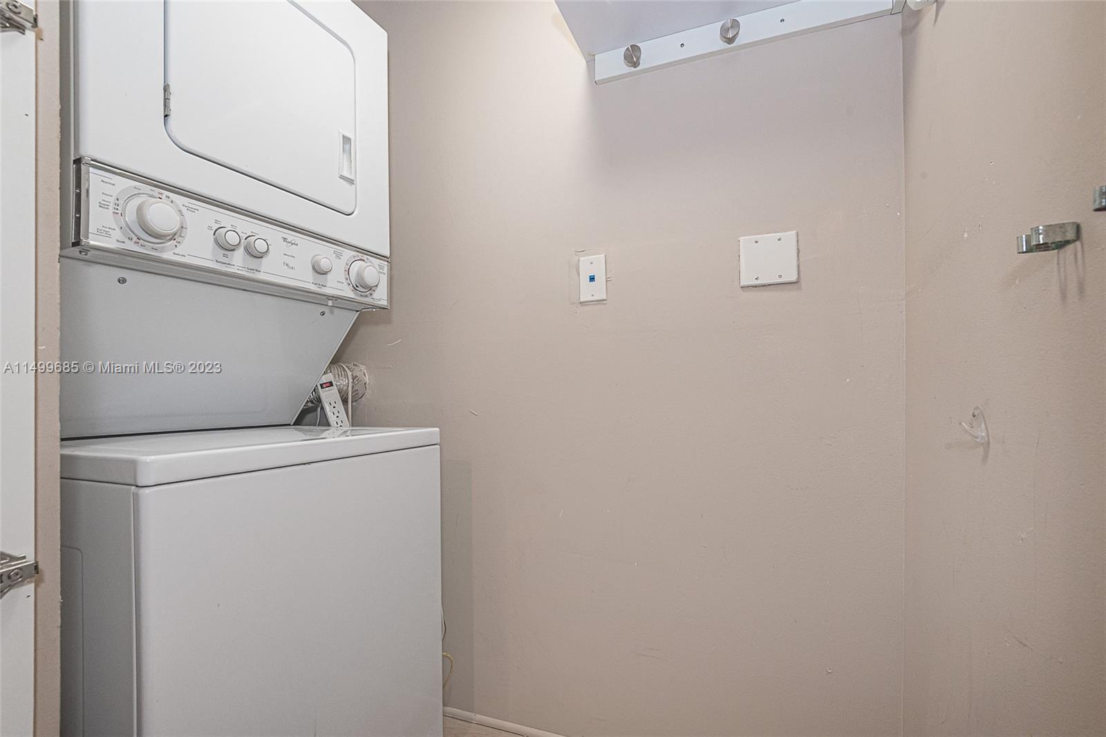 650 West Ave 2605, Miami Beach, Florida 33139, 1 Bedroom Bedrooms, ,1 BathroomBathrooms,Residential,For Sale,650 West Ave 2605,A11499685