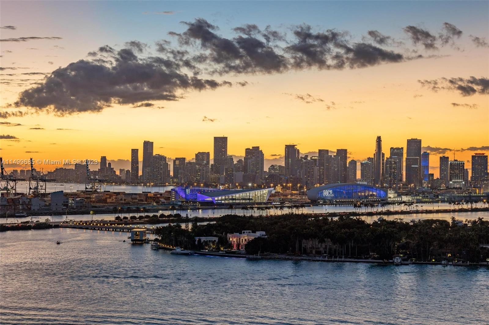 650 West Ave 2605, Miami Beach, Florida 33139, 1 Bedroom Bedrooms, ,1 BathroomBathrooms,Residential,For Sale,650 West Ave 2605,A11499685
