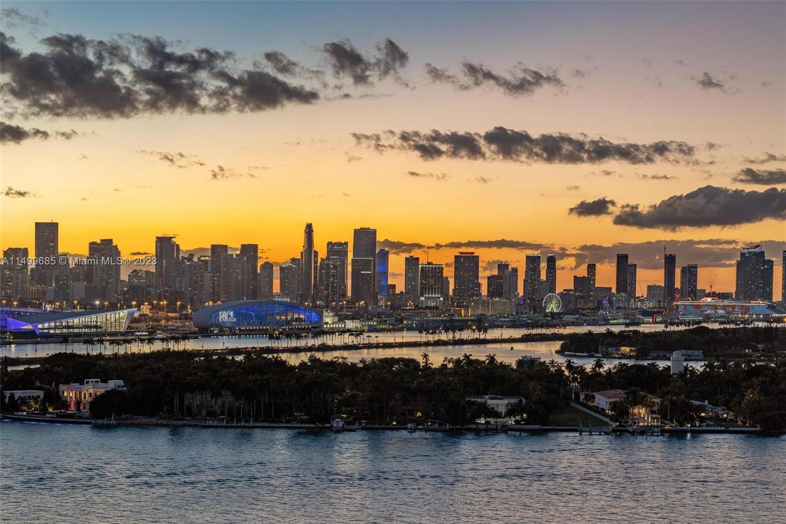650 West Ave 2605, Miami Beach, Florida 33139, 1 Bedroom Bedrooms, ,1 BathroomBathrooms,Residential,For Sale,650 West Ave 2605,A11499685