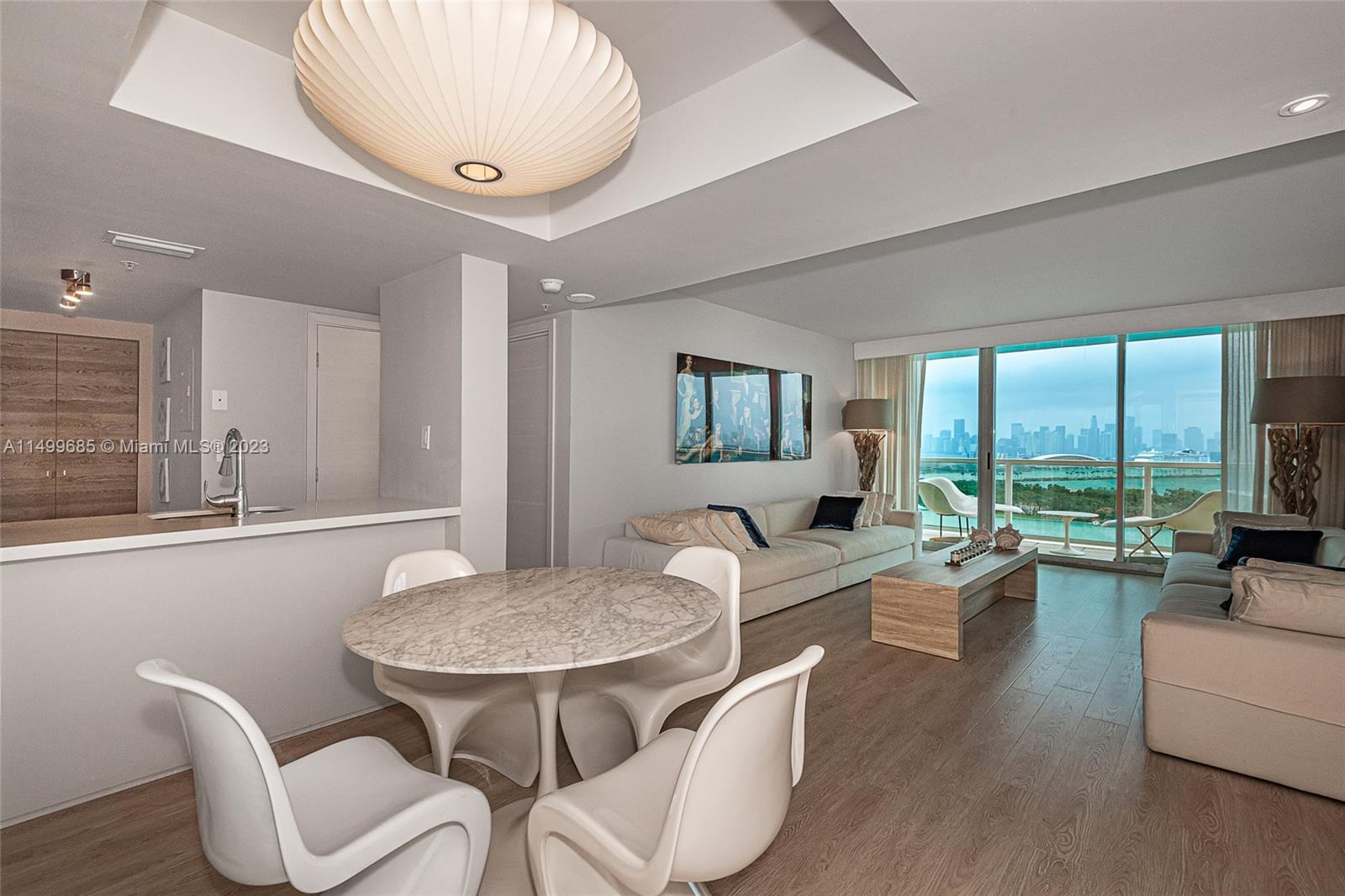 650 West Ave 2605, Miami Beach, Florida 33139, 1 Bedroom Bedrooms, ,1 BathroomBathrooms,Residential,For Sale,650 West Ave 2605,A11499685