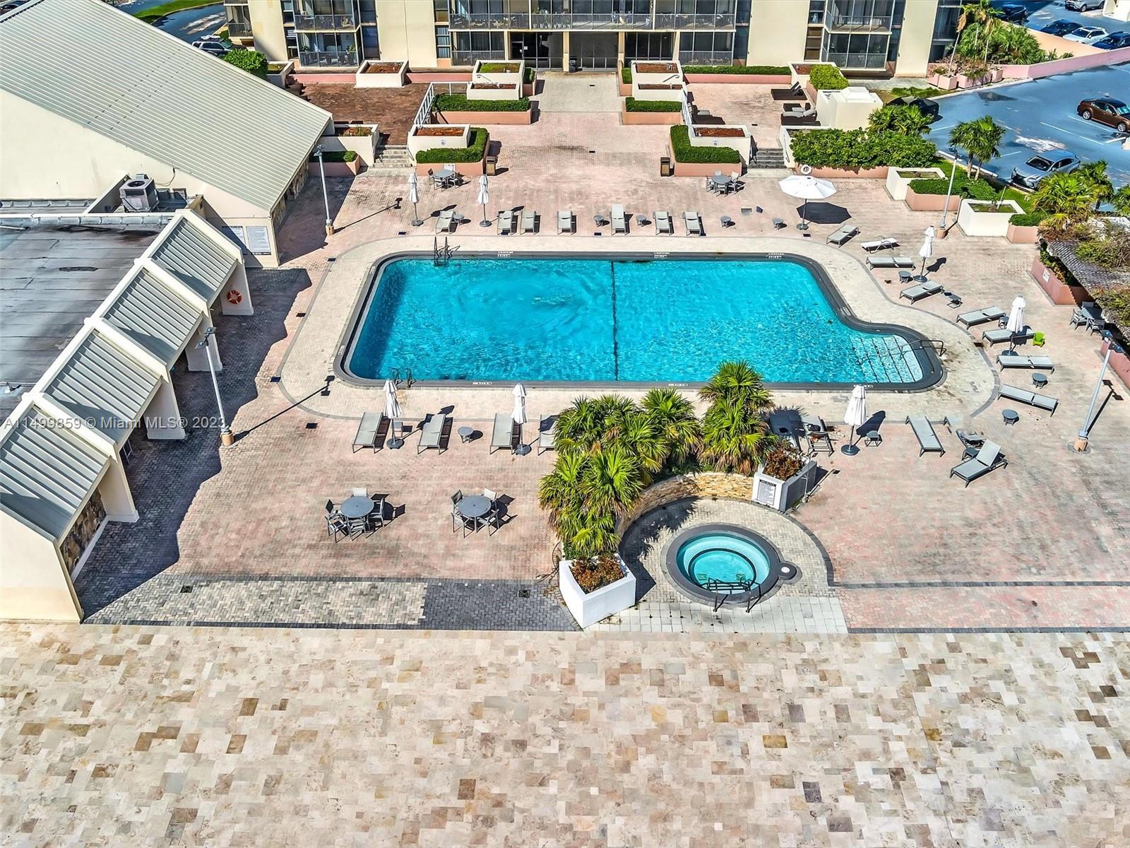 20301 W Country Club Dr 1222, Aventura, Florida 33180, 2 Bedrooms Bedrooms, ,2 BathroomsBathrooms,Residential,For Sale,20301 W Country Club Dr 1222,A11499859