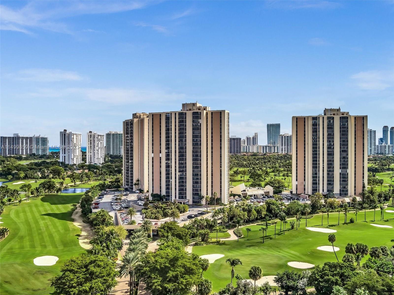 20301 W Country Club Dr 1222, Aventura, Florida 33180, 2 Bedrooms Bedrooms, ,2 BathroomsBathrooms,Residential,For Sale,20301 W Country Club Dr 1222,A11499859