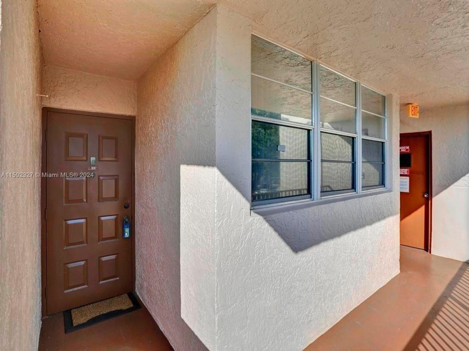 1831 Sabal Palm Dr 301, Davie, Florida 33324, 3 Bedrooms Bedrooms, ,2 BathroomsBathrooms,Residentiallease,For Rent,1831 Sabal Palm Dr 301,A11502327