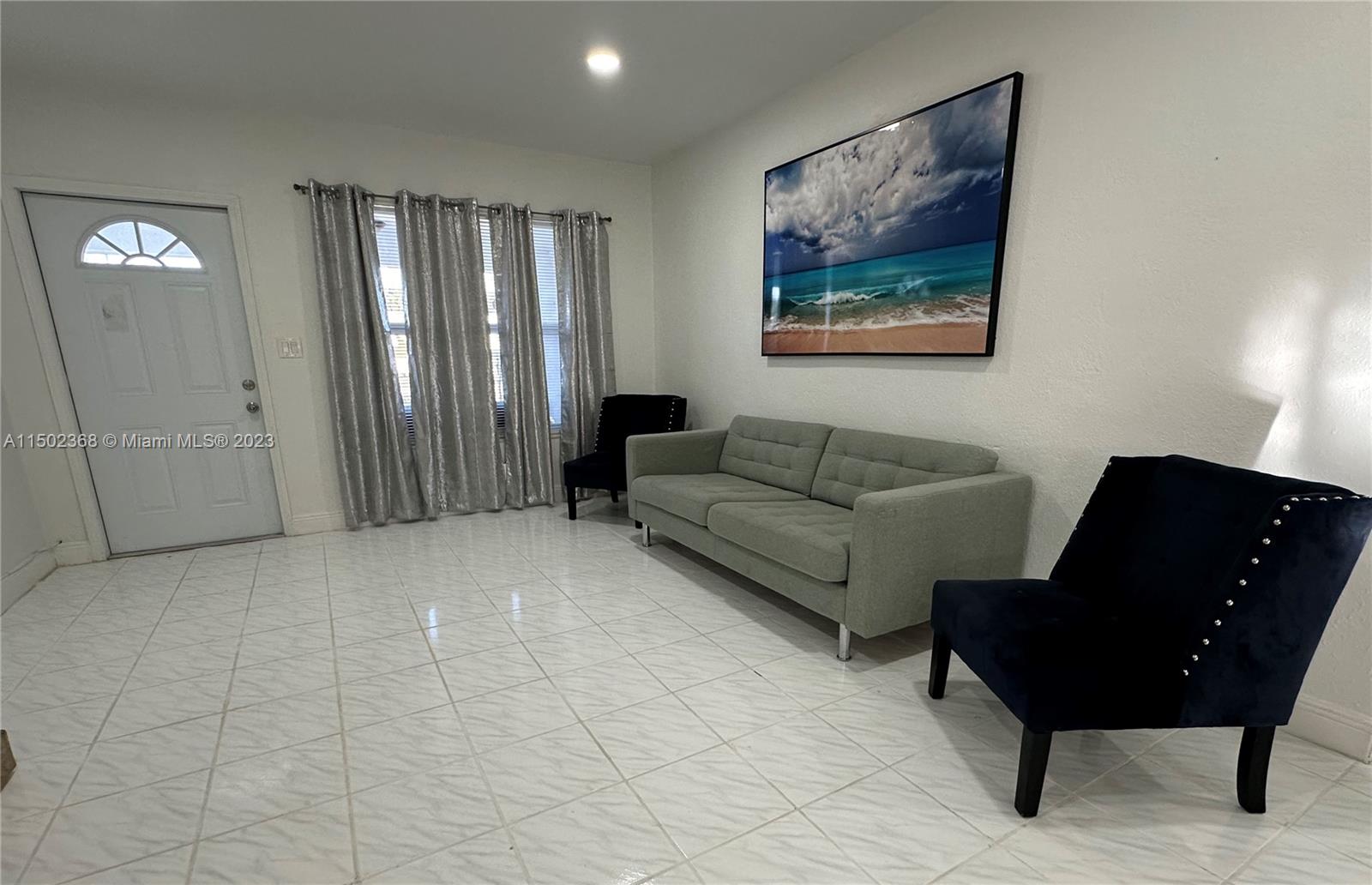 2446 Johnson St A, Hollywood, Florida 33020, 2 Bedrooms Bedrooms, ,1 BathroomBathrooms,Residentiallease,For Rent,2446 Johnson St A,A11502368