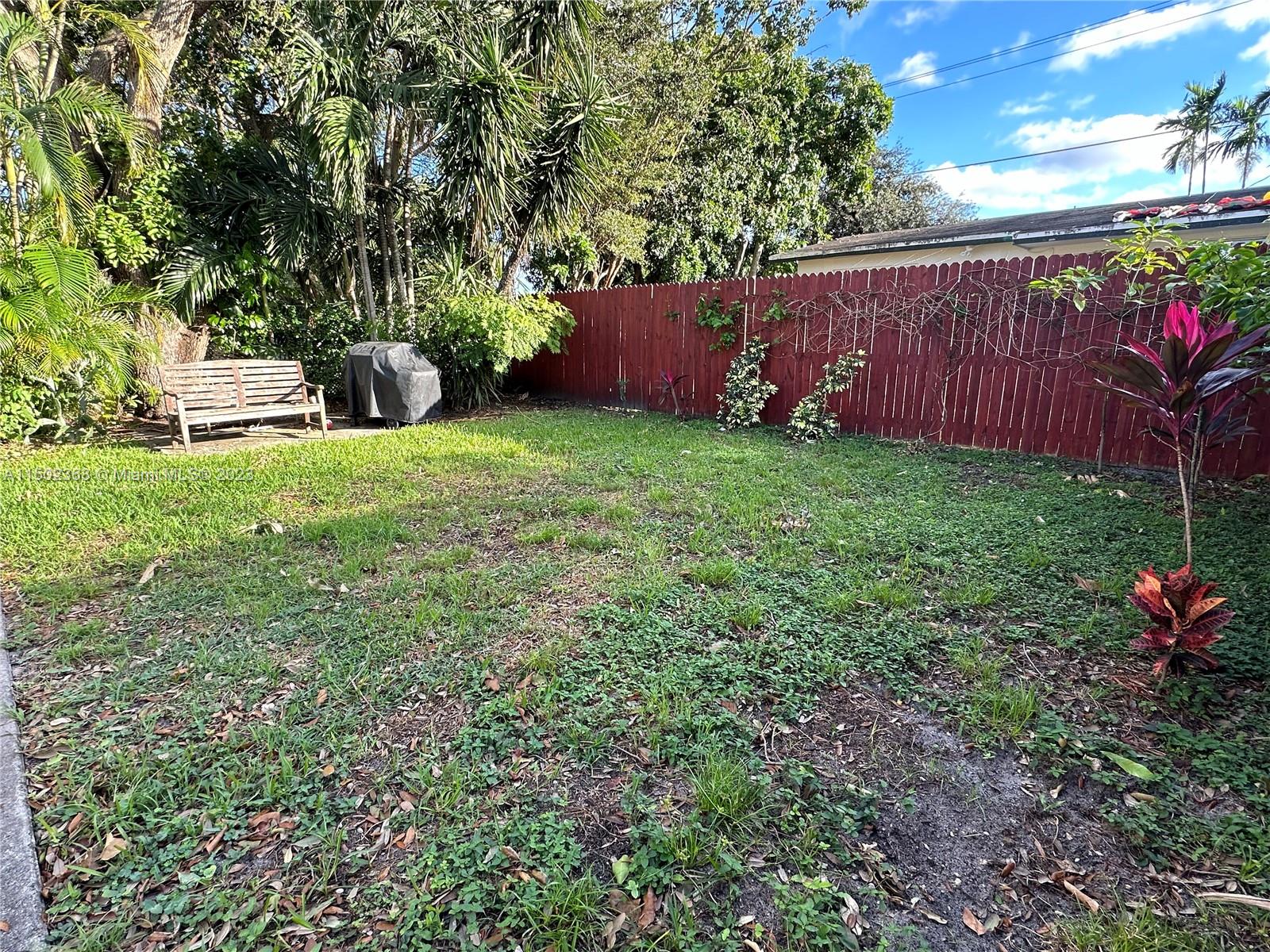 2446 Johnson St A, Hollywood, Florida 33020, 2 Bedrooms Bedrooms, ,1 BathroomBathrooms,Residentiallease,For Rent,2446 Johnson St A,A11502368