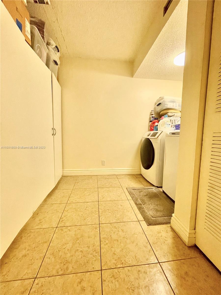 8010 Hampton Blvd 303, North Lauderdale, Florida 33068, 2 Bedrooms Bedrooms, ,2 BathroomsBathrooms,Residential,For Sale,8010 Hampton Blvd 303,A11501859
