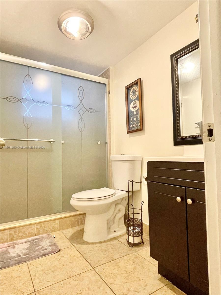 8010 Hampton Blvd 303, North Lauderdale, Florida 33068, 2 Bedrooms Bedrooms, ,2 BathroomsBathrooms,Residential,For Sale,8010 Hampton Blvd 303,A11501859