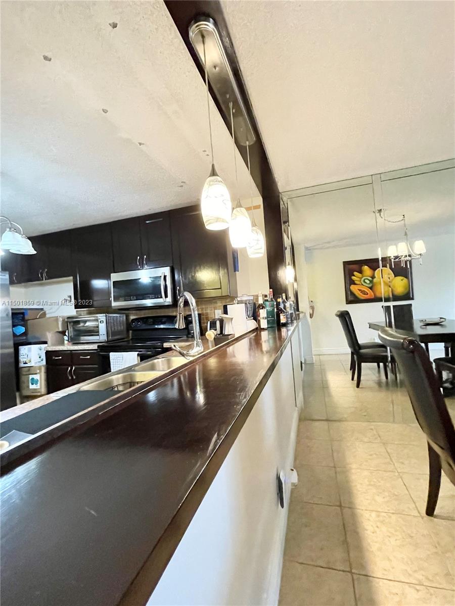 8010 Hampton Blvd 303, North Lauderdale, Florida 33068, 2 Bedrooms Bedrooms, ,2 BathroomsBathrooms,Residential,For Sale,8010 Hampton Blvd 303,A11501859