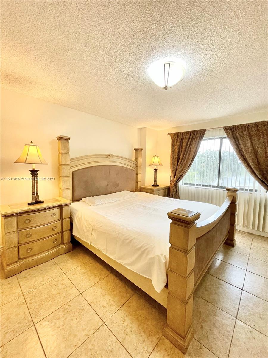 8010 Hampton Blvd 303, North Lauderdale, Florida 33068, 2 Bedrooms Bedrooms, ,2 BathroomsBathrooms,Residential,For Sale,8010 Hampton Blvd 303,A11501859