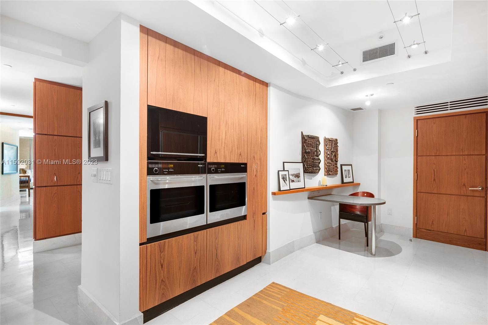 1455 Ocean Dr PH-08, Miami Beach, Florida 33139, 2 Bedrooms Bedrooms, ,2 BathroomsBathrooms,Residential,For Sale,1455 Ocean Dr PH-08,A11502031