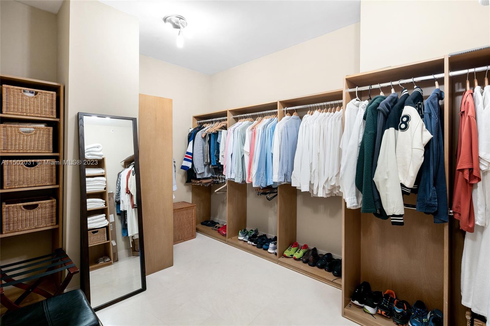 1455 Ocean Dr PH-08, Miami Beach, Florida 33139, 2 Bedrooms Bedrooms, ,2 BathroomsBathrooms,Residential,For Sale,1455 Ocean Dr PH-08,A11502031