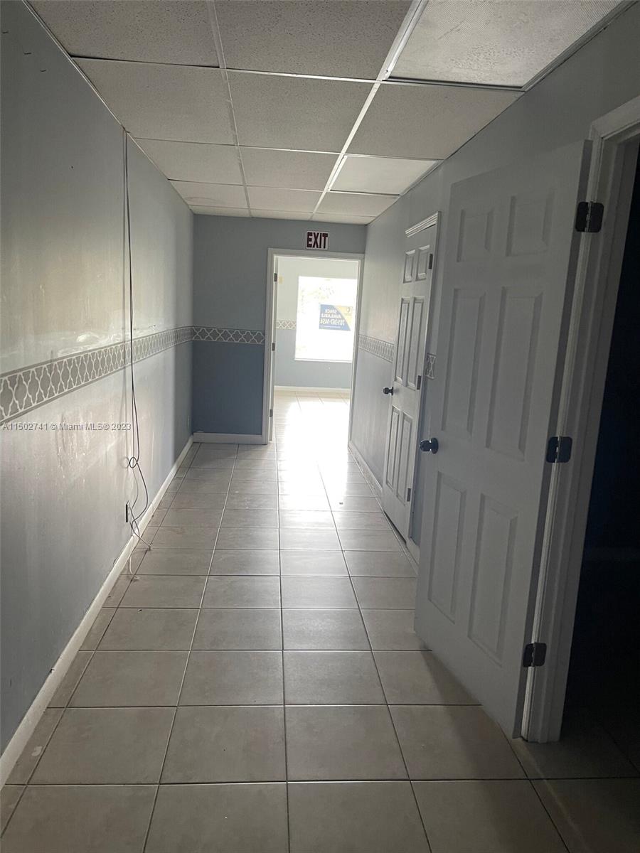 2450 W Oakland Park Blvd, Oakland Park, Florida 33311, ,Commerciallease,For Rent,2450 W Oakland Park Blvd,A11502741