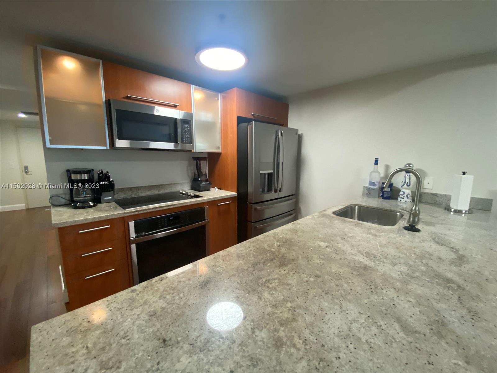Miami, Florida 33130, 2 Bedrooms Bedrooms, ,2 BathroomsBathrooms,Residentiallease,For Rent,A11502928
