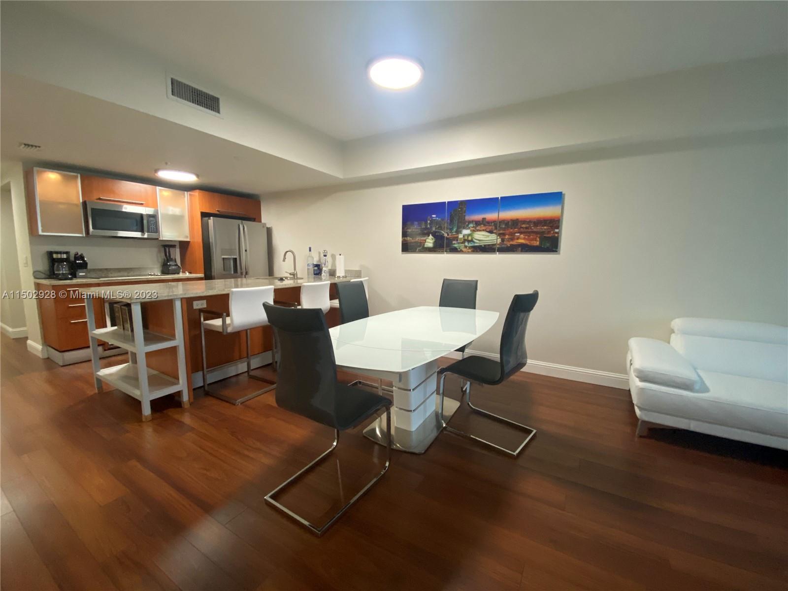Miami, Florida 33130, 2 Bedrooms Bedrooms, ,2 BathroomsBathrooms,Residentiallease,For Rent,A11502928