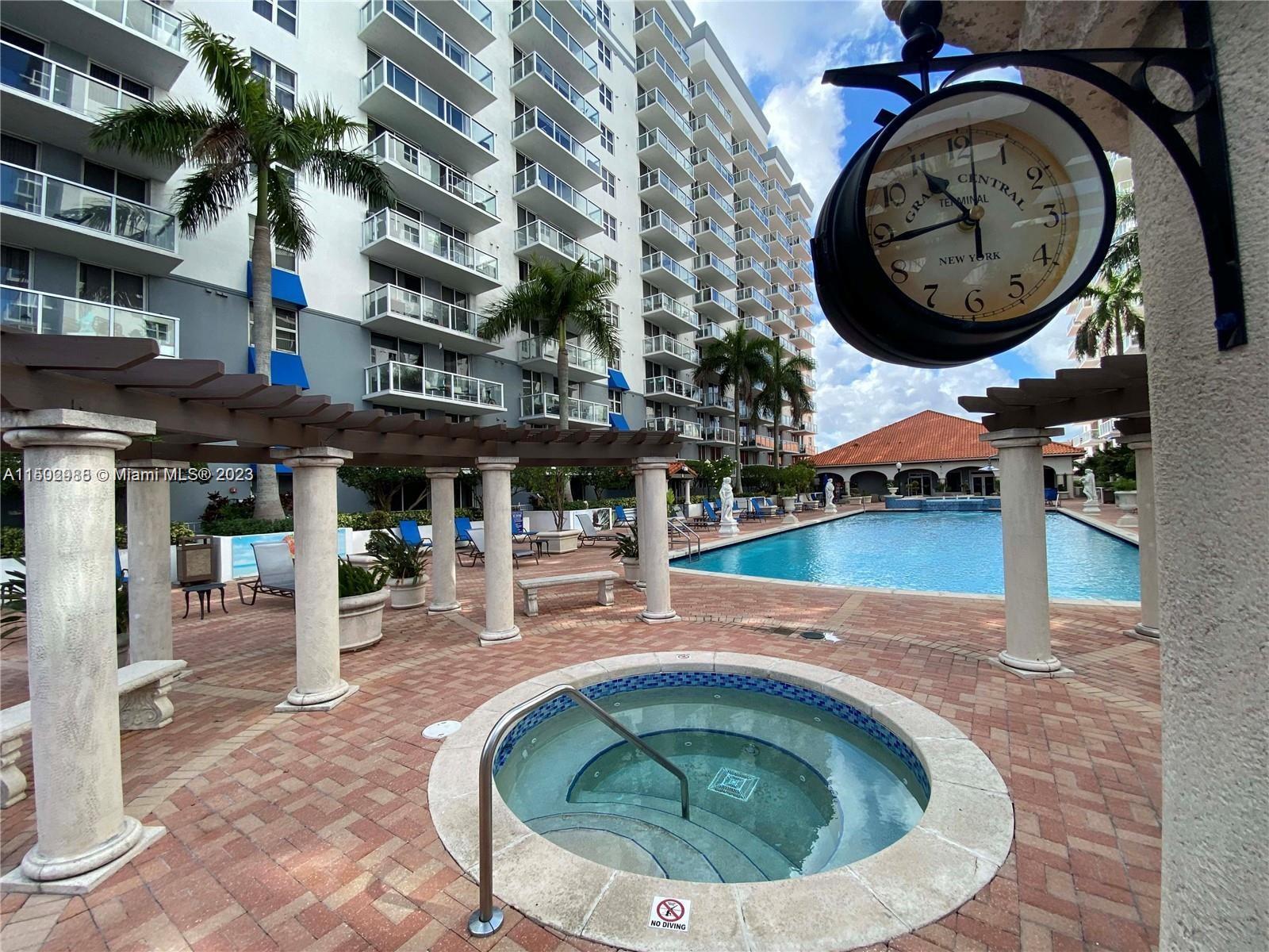 5091 NW 7th St 703, Miami, Florida 33126, 2 Bedrooms Bedrooms, ,1 BathroomBathrooms,Residentiallease,For Rent,5091 NW 7th St 703,A11502988
