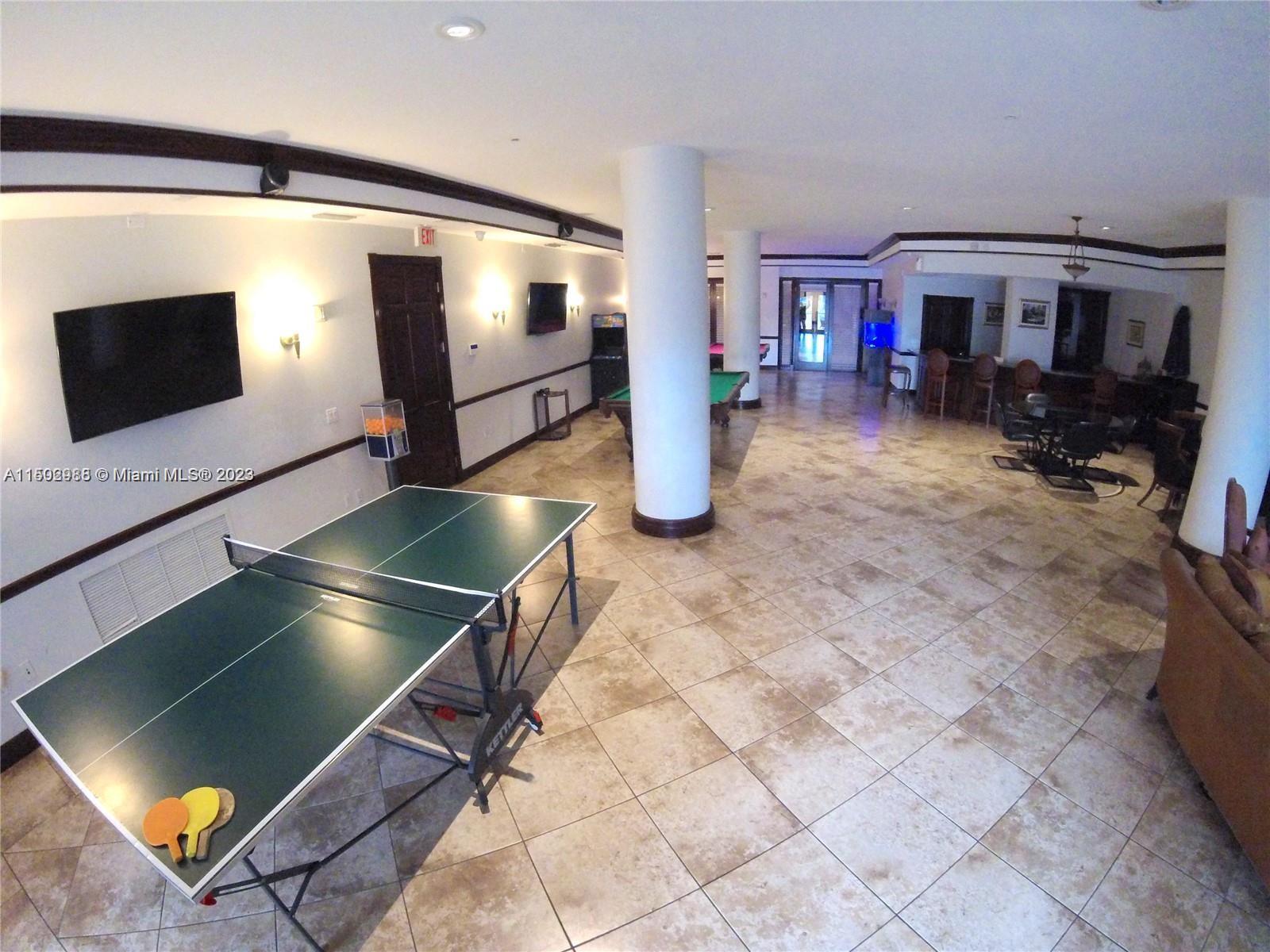 5091 NW 7th St 703, Miami, Florida 33126, 2 Bedrooms Bedrooms, ,1 BathroomBathrooms,Residentiallease,For Rent,5091 NW 7th St 703,A11502988