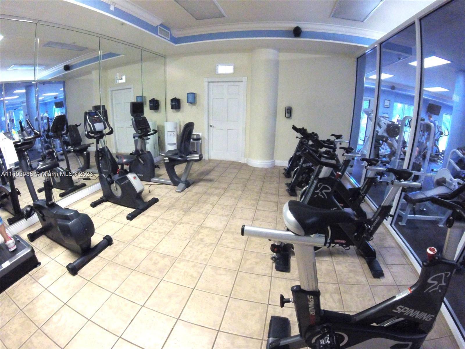 5091 NW 7th St 703, Miami, Florida 33126, 2 Bedrooms Bedrooms, ,1 BathroomBathrooms,Residentiallease,For Rent,5091 NW 7th St 703,A11502988