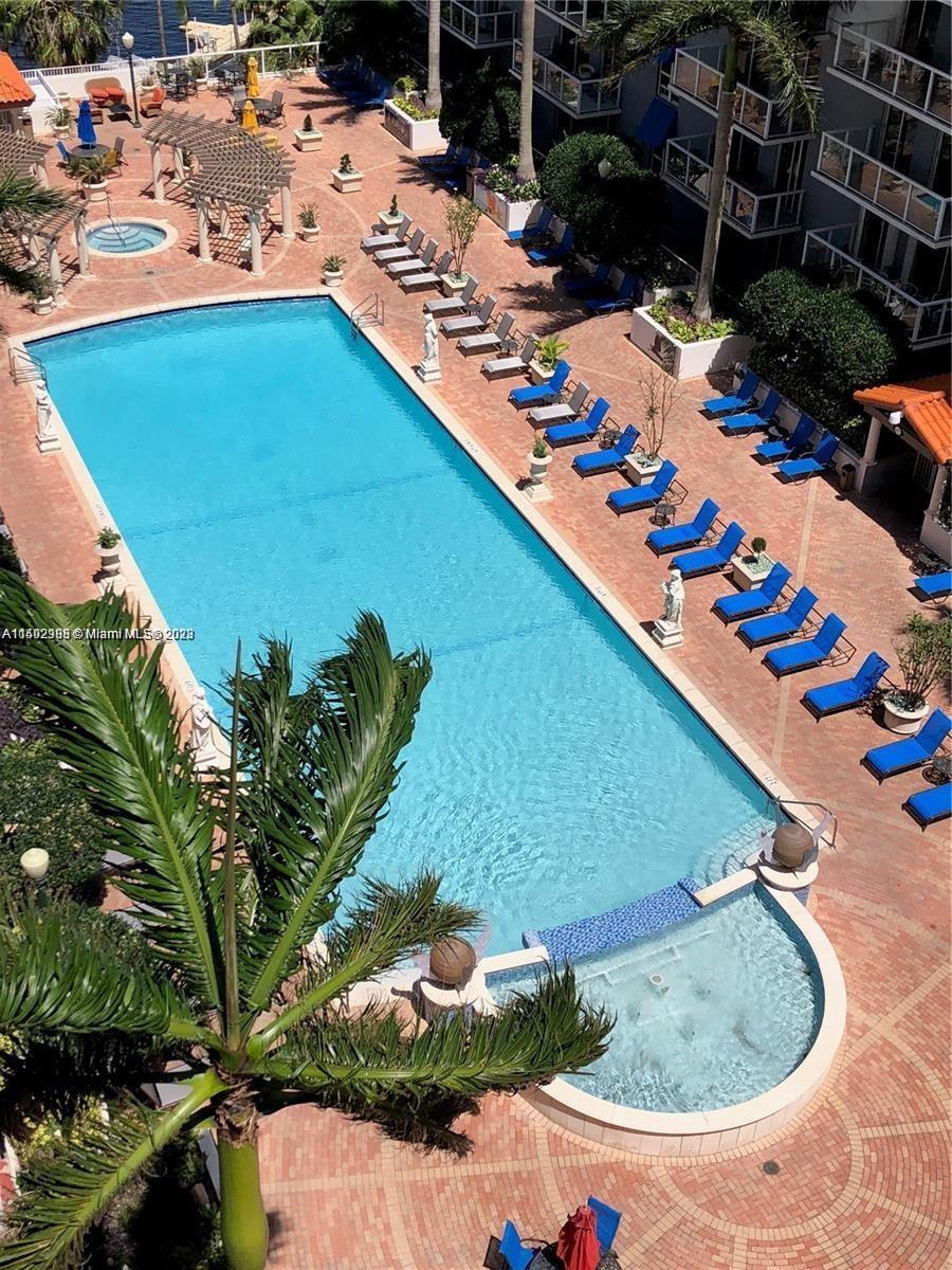5091 NW 7th St 703, Miami, Florida 33126, 2 Bedrooms Bedrooms, ,1 BathroomBathrooms,Residentiallease,For Rent,5091 NW 7th St 703,A11502988