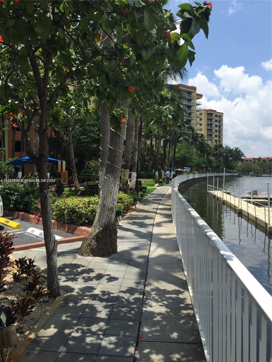 5091 NW 7th St 703, Miami, Florida 33126, 2 Bedrooms Bedrooms, ,1 BathroomBathrooms,Residentiallease,For Rent,5091 NW 7th St 703,A11502988