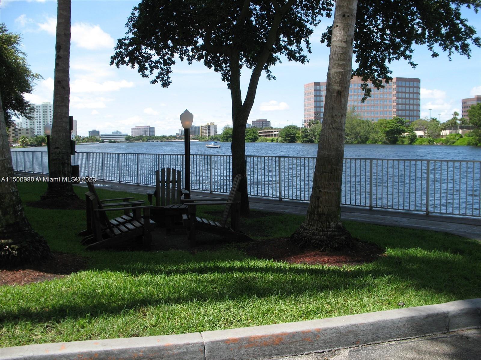 5091 NW 7th St 703, Miami, Florida 33126, 2 Bedrooms Bedrooms, ,1 BathroomBathrooms,Residentiallease,For Rent,5091 NW 7th St 703,A11502988