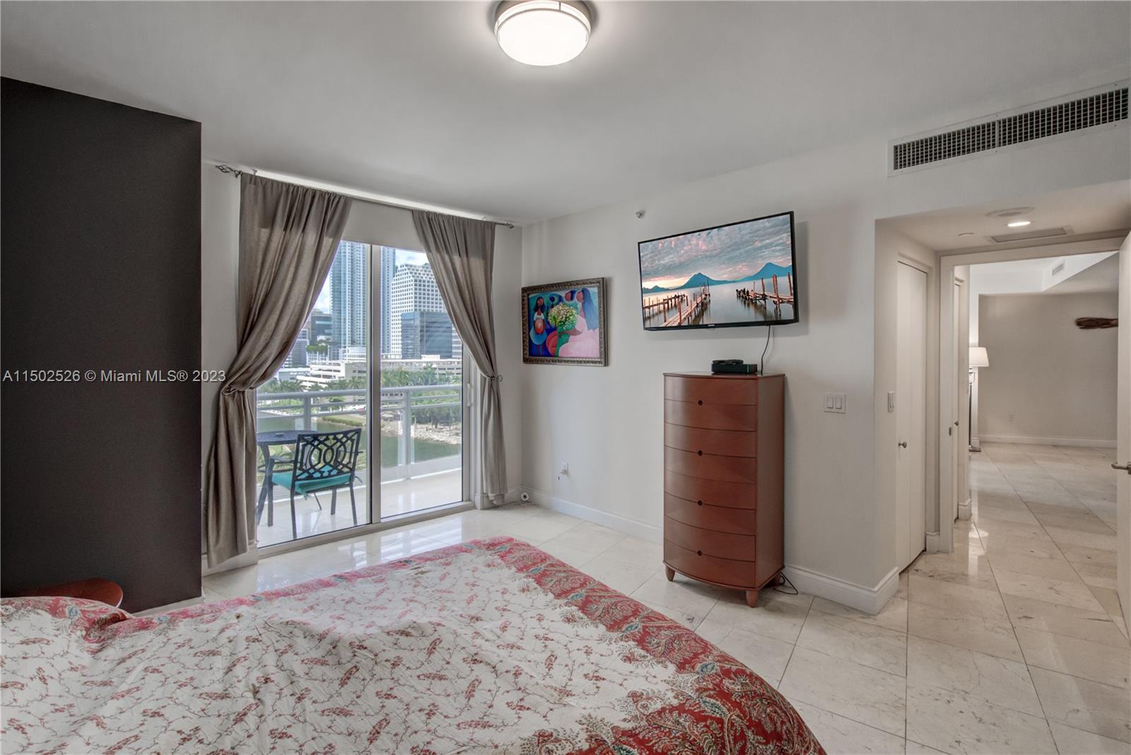 901 Brickell Key Blvd 1001, Miami, Florida 33131, 1 Bedroom Bedrooms, ,1 BathroomBathrooms,Residentiallease,For Rent,901 Brickell Key Blvd 1001,A11502526