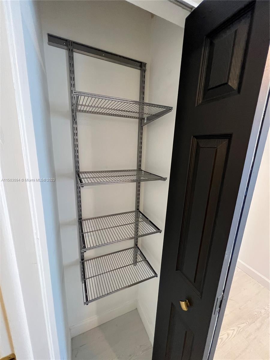 770 Claughton Island Dr 17, Miami, Florida 33131, 2 Bedrooms Bedrooms, ,2 BathroomsBathrooms,Residential,For Sale,770 Claughton Island Dr 17,A11503094
