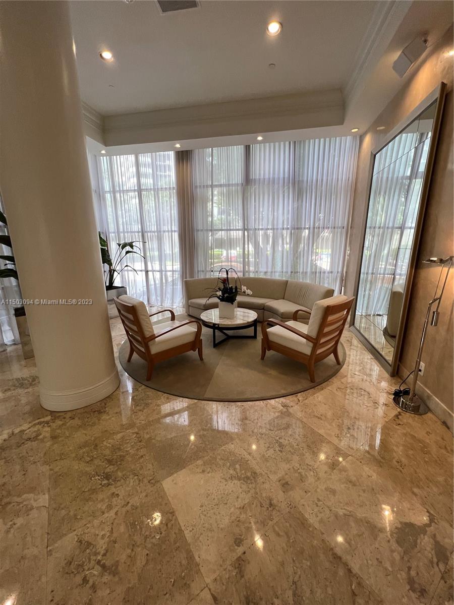 770 Claughton Island Dr 17, Miami, Florida 33131, 2 Bedrooms Bedrooms, ,2 BathroomsBathrooms,Residential,For Sale,770 Claughton Island Dr 17,A11503094