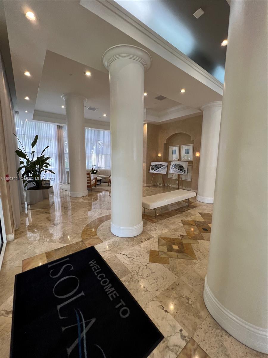 770 Claughton Island Dr 17, Miami, Florida 33131, 2 Bedrooms Bedrooms, ,2 BathroomsBathrooms,Residential,For Sale,770 Claughton Island Dr 17,A11503094