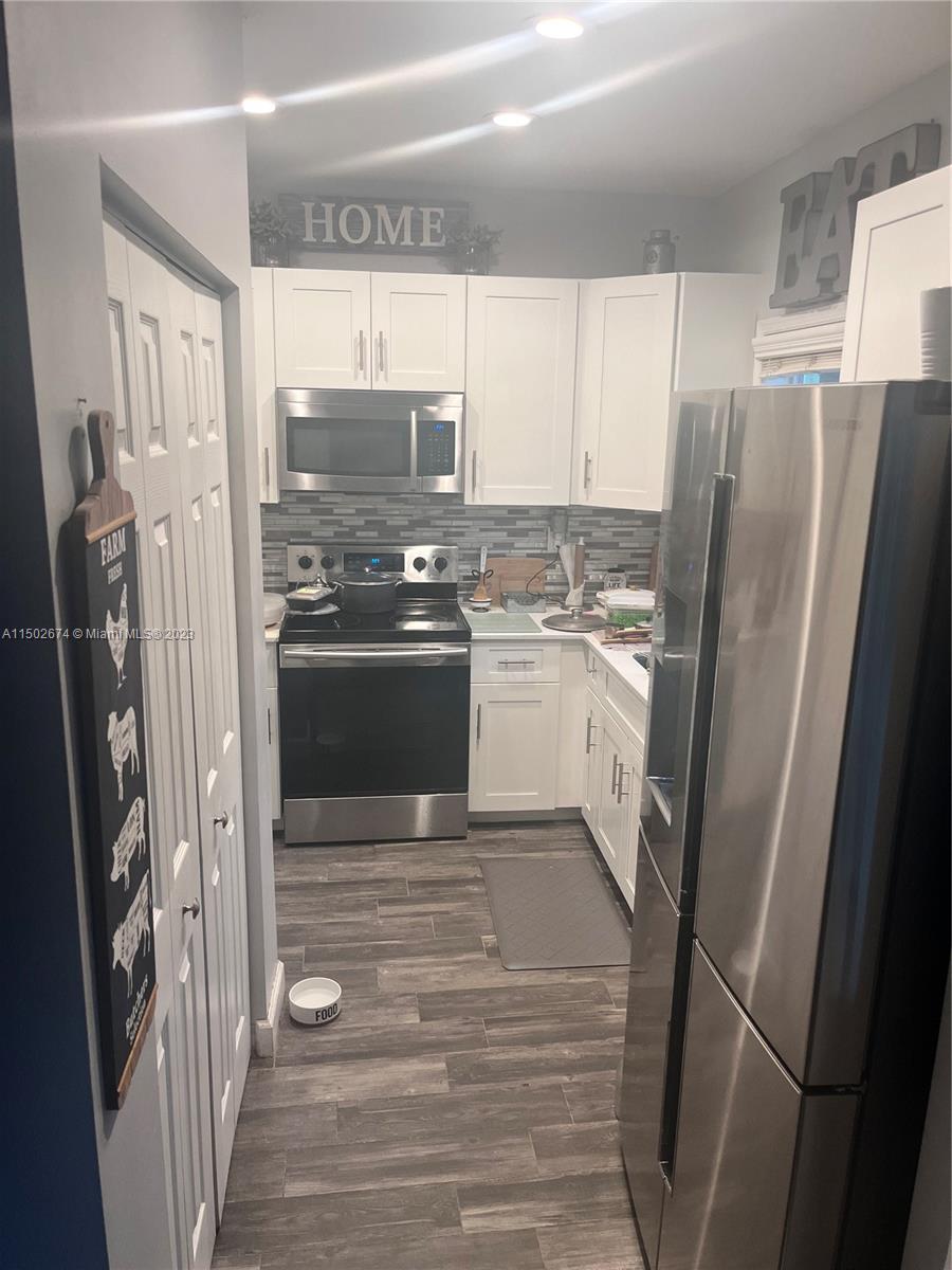 1167 NE 41st Ave, Homestead, Florida 33033, 3 Bedrooms Bedrooms, ,2 BathroomsBathrooms,Residential,For Sale,1167 NE 41st Ave,A11502674