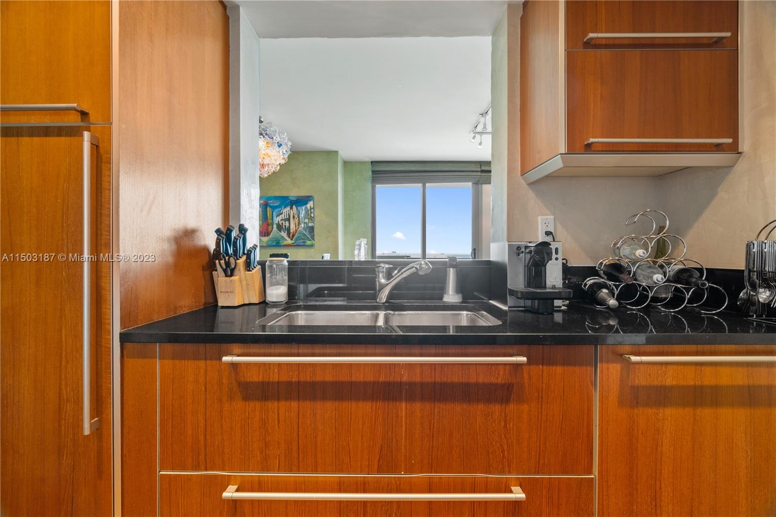 101 20th St 2703, Miami Beach, Florida 33139, 1 Bedroom Bedrooms, ,1 BathroomBathrooms,Residential,For Sale,101 20th St 2703,A11503187