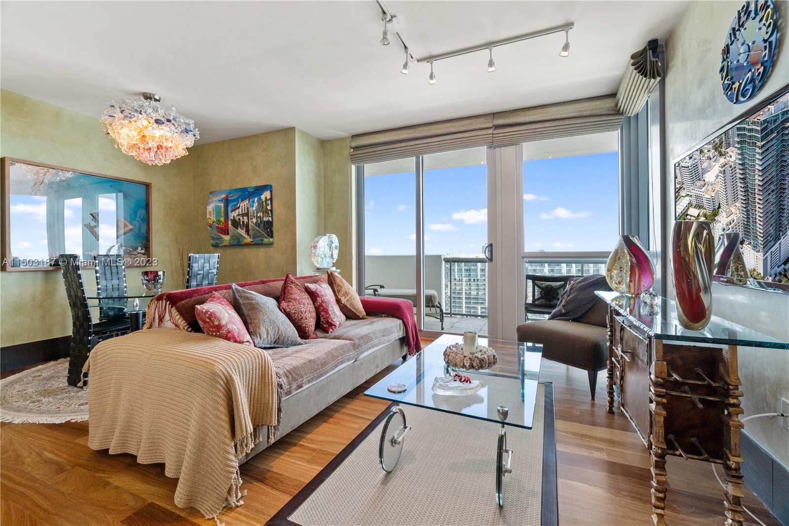 101 20th St 2703, Miami Beach, Florida 33139, 1 Bedroom Bedrooms, ,1 BathroomBathrooms,Residential,For Sale,101 20th St 2703,A11503187