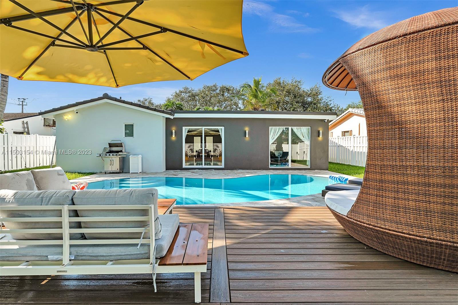 5005 Johnson St, Hollywood, Florida 33021, 3 Bedrooms Bedrooms, ,2 BathroomsBathrooms,Residential,For Sale,5005 Johnson St,A11503154