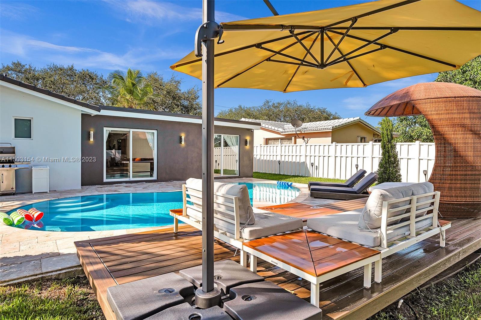5005 Johnson St, Hollywood, Florida 33021, 3 Bedrooms Bedrooms, ,2 BathroomsBathrooms,Residential,For Sale,5005 Johnson St,A11503154