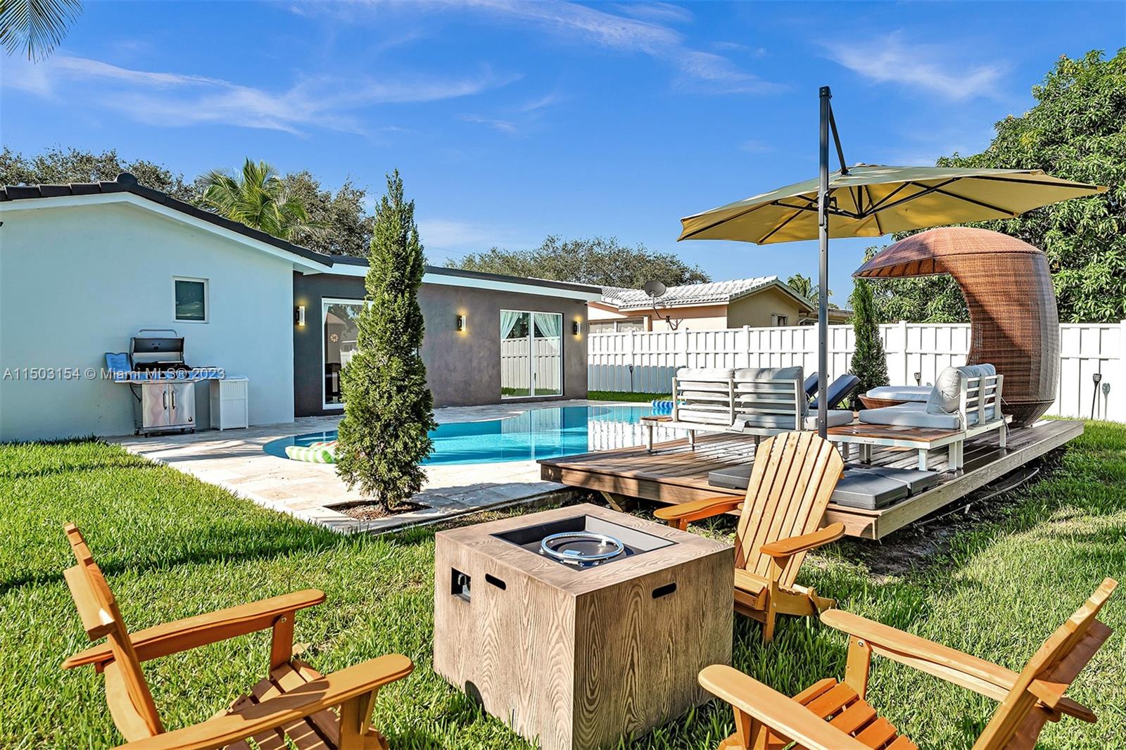 5005 Johnson St, Hollywood, Florida 33021, 3 Bedrooms Bedrooms, ,2 BathroomsBathrooms,Residential,For Sale,5005 Johnson St,A11503154