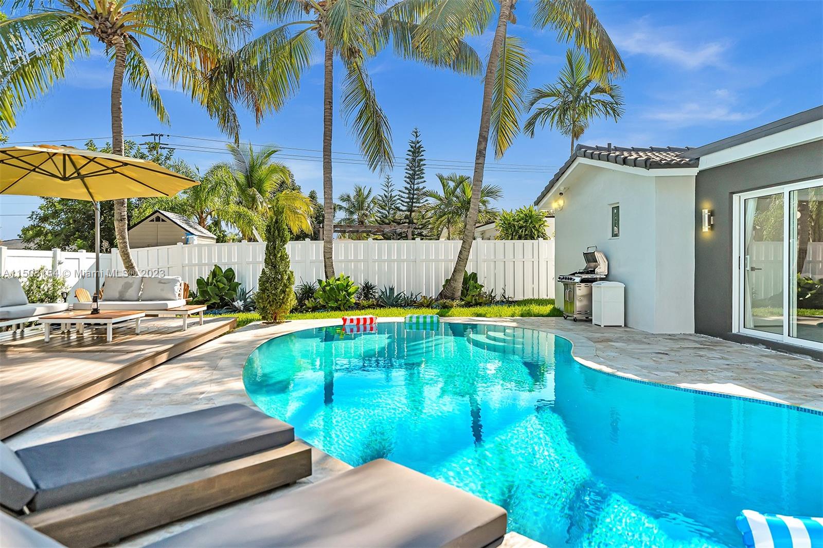 5005 Johnson St, Hollywood, Florida 33021, 3 Bedrooms Bedrooms, ,2 BathroomsBathrooms,Residential,For Sale,5005 Johnson St,A11503154