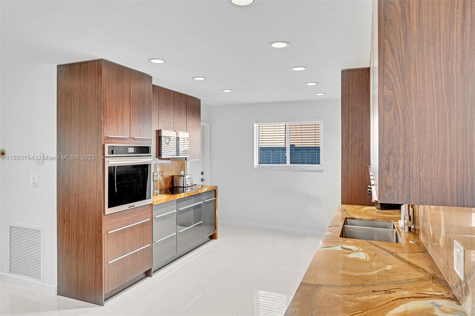 5005 Johnson St, Hollywood, Florida 33021, 3 Bedrooms Bedrooms, ,2 BathroomsBathrooms,Residential,For Sale,5005 Johnson St,A11503154