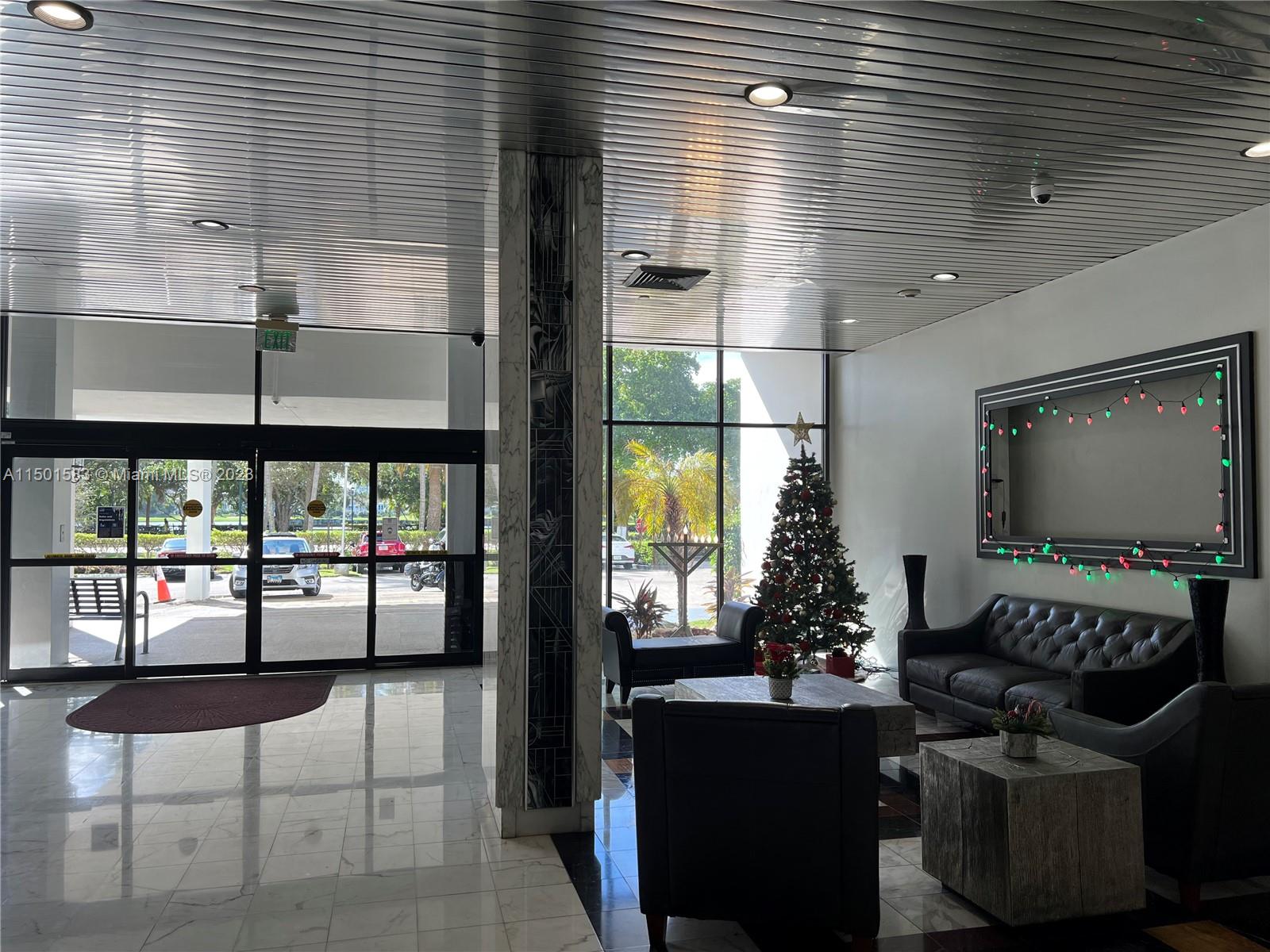 3625 N Country Club Dr 402, Aventura, Florida 33180, 2 Bedrooms Bedrooms, ,2 BathroomsBathrooms,Residential,For Sale,3625 N Country Club Dr 402,A11501583