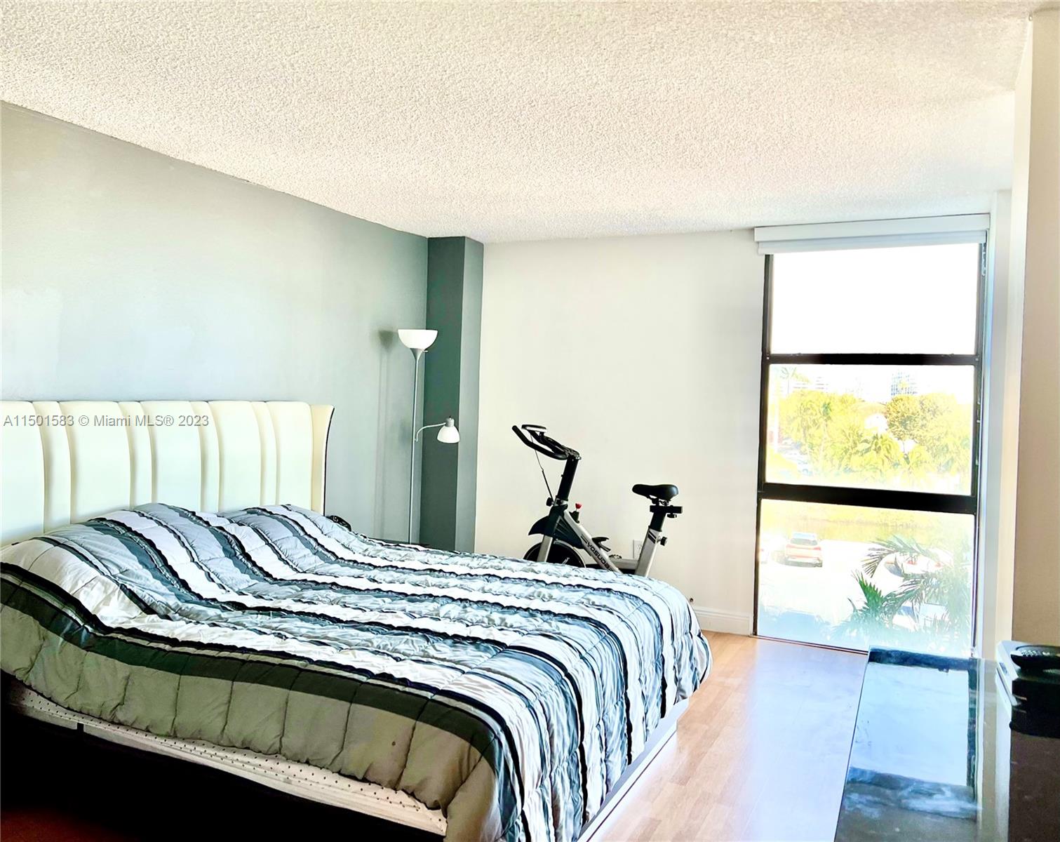 3625 N Country Club Dr 402, Aventura, Florida 33180, 2 Bedrooms Bedrooms, ,2 BathroomsBathrooms,Residential,For Sale,3625 N Country Club Dr 402,A11501583